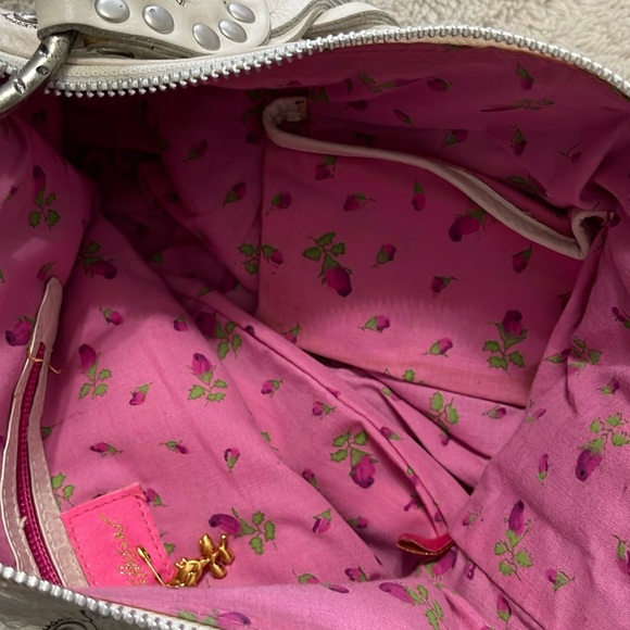 BETSEY JOHNSON OFF WHITE SILVER STUDDED PURSE - Picture 9 of 12